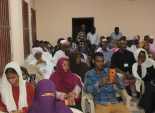 جلسات عقدتها المنظمة من اچل تطوير وتنمية المراة 